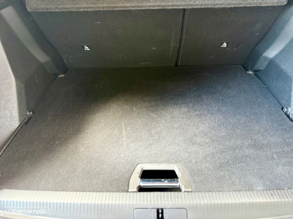 Peugeot 2008 1.2 PureTech Allure Pack - 25