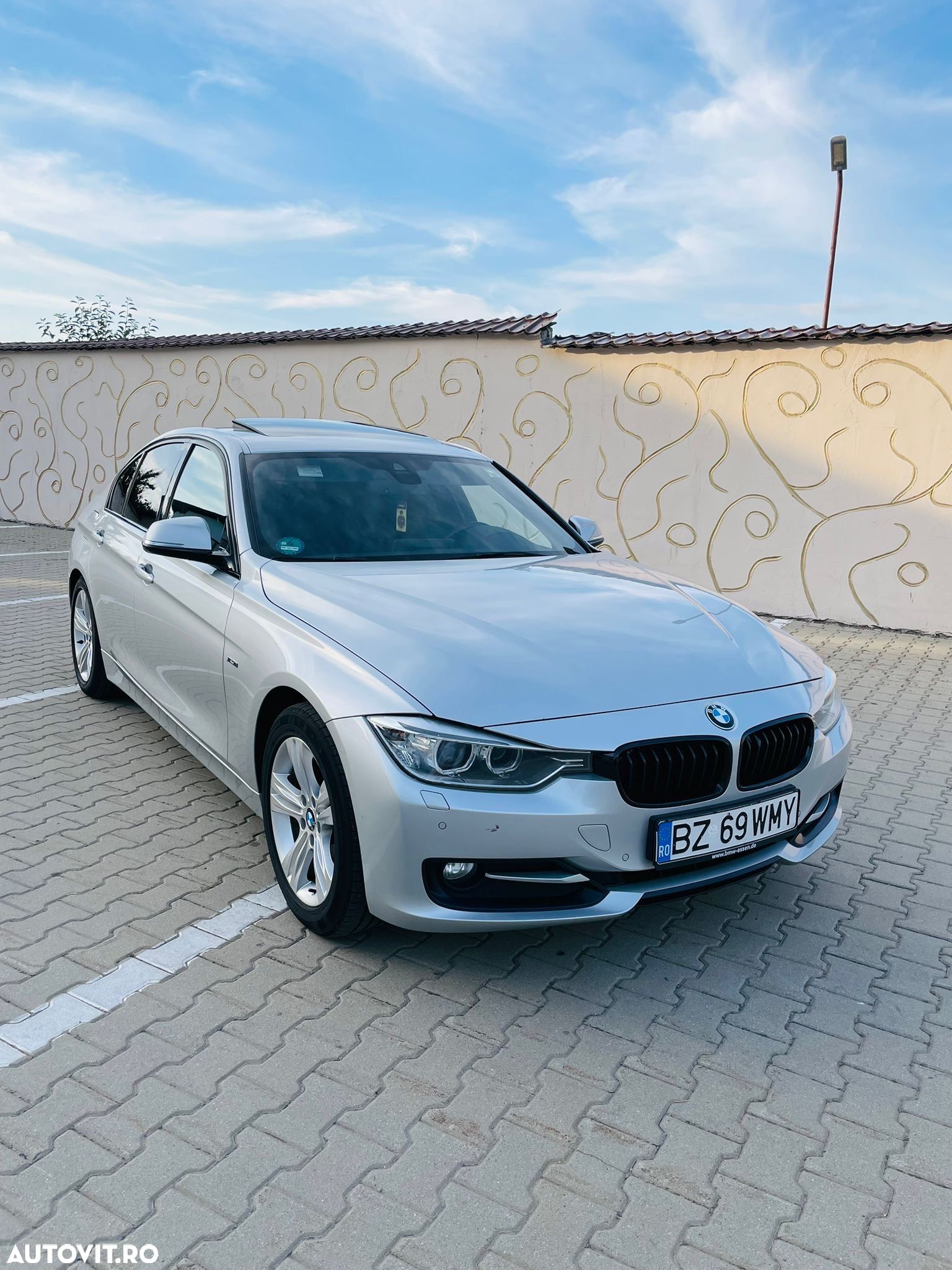 BMW Seria 3 320d Aut. Sport Line - 1