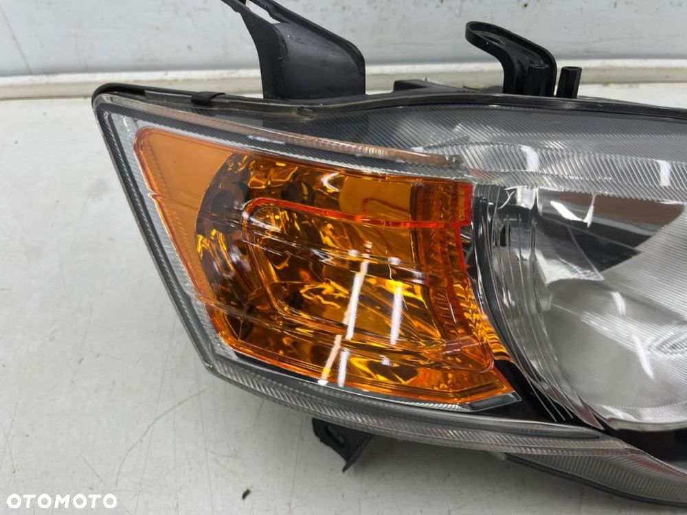 Lampa reflektor Mitsubishi Colt 6 VI Z30 LIFT 08-12r. PRAWA przednia ORYGINALNA prawy przód EUROPA - 4