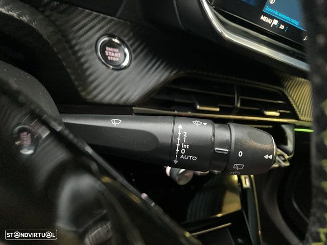 Peugeot 2008 1.2 PureTech GT Line - 24