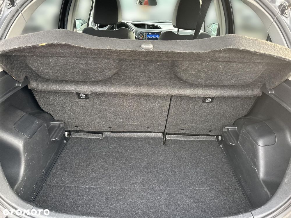 Toyota Yaris - 24