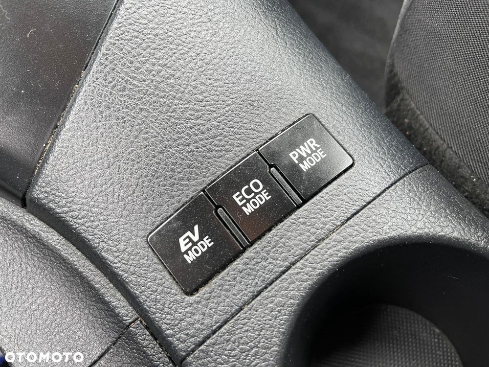 Toyota Auris 1.8 VVT-i Automatik Design Edition - 17