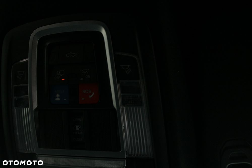 RAM 1500 5.7 Quad Cab Laramie - 15