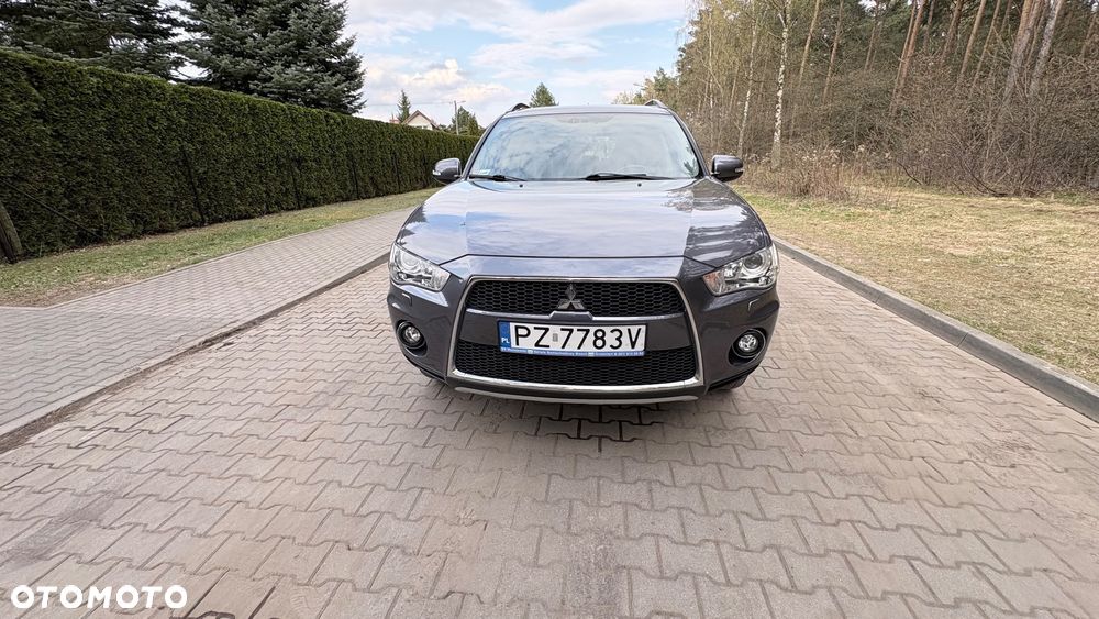 Mitsubishi Outlander 2.4 Intense + CVT - 2
