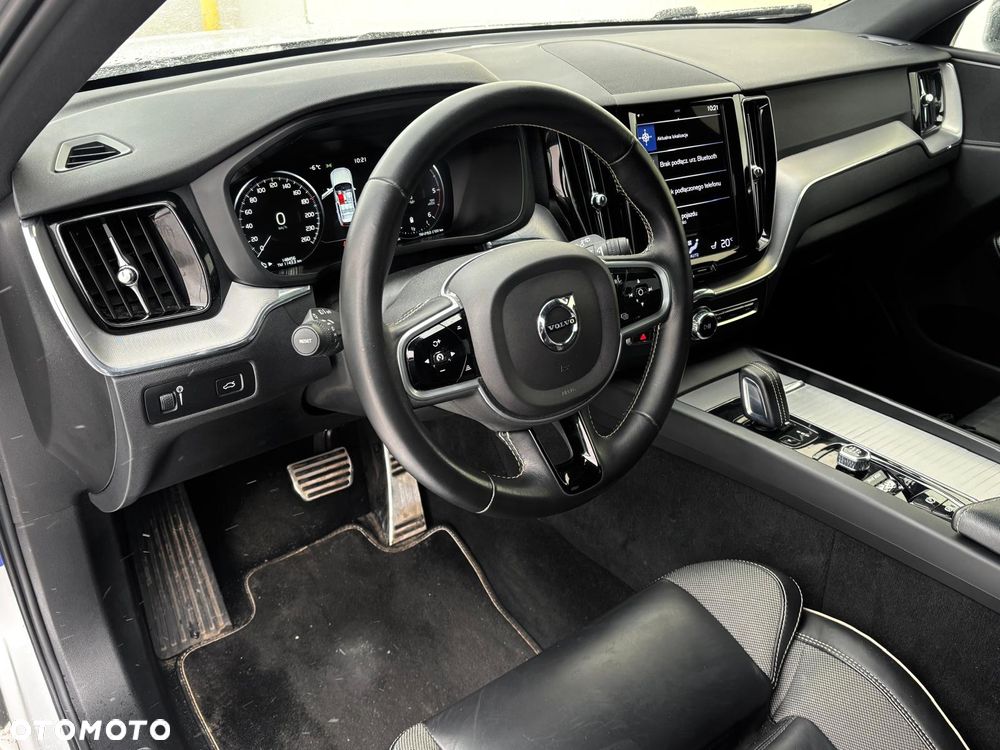 Volvo XC 60 D4 AWD R-Design - 15