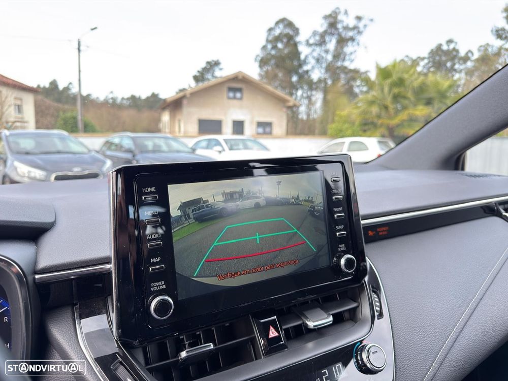 Toyota Corolla 1.8 Hybrid Comfort - 32