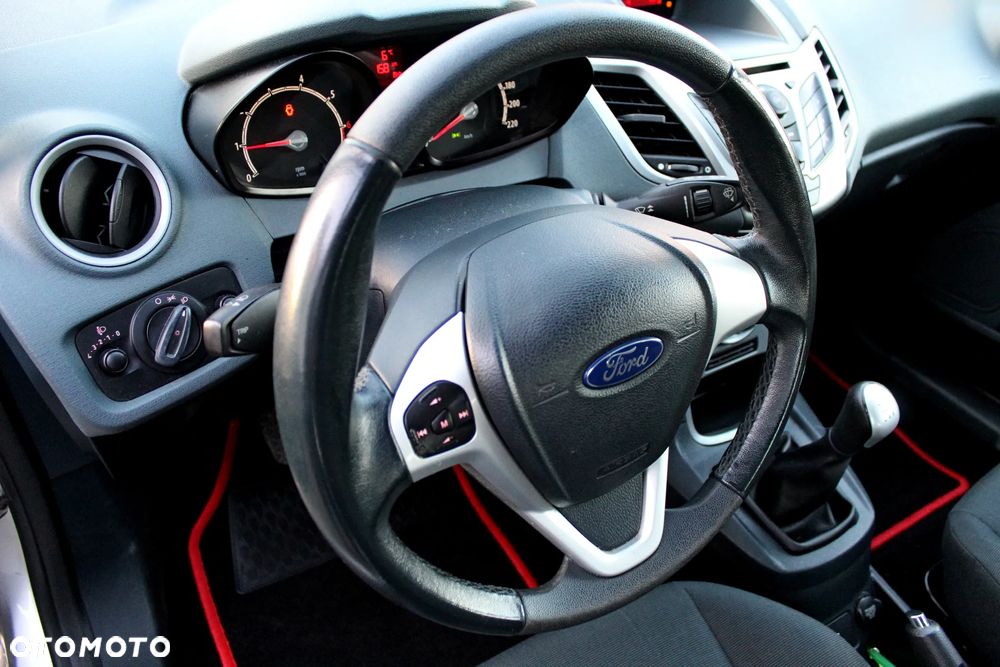 Ford Fiesta 1.25 Silver X (Trend) EU5 - 11