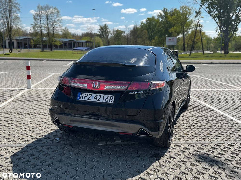 Honda Civic 1.4 i-VTEC Sport - 6