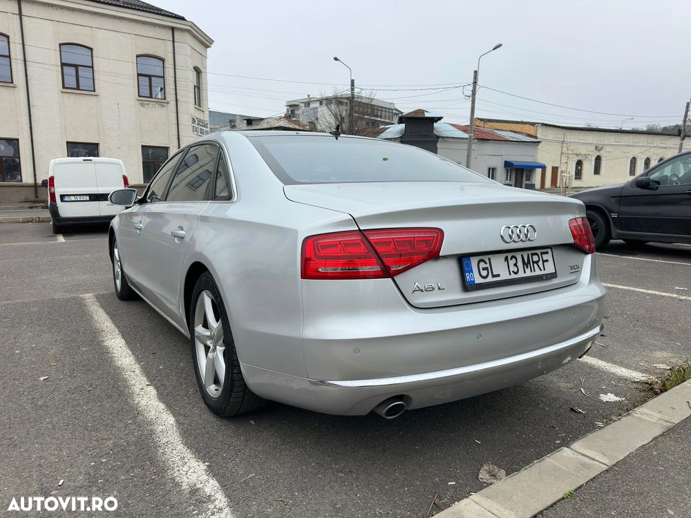 Audi A8 - 2
