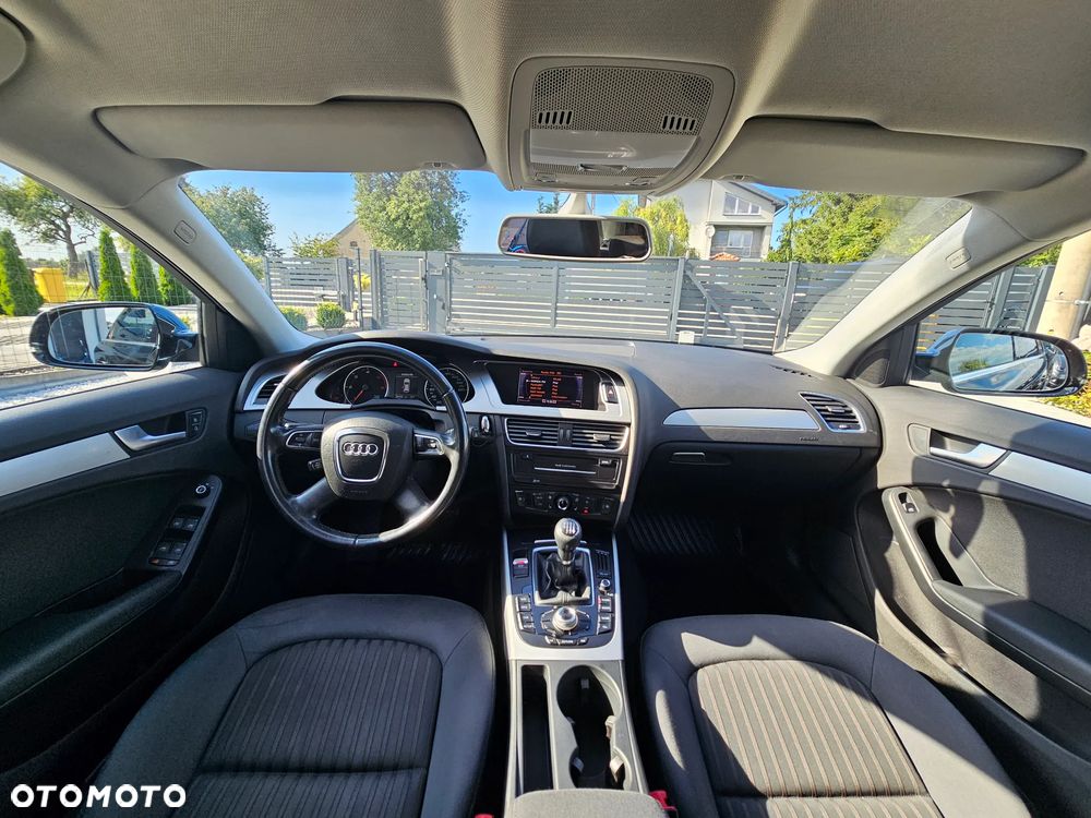 Audi A4 Avant 2.0 TDI DPF Attraction - 28