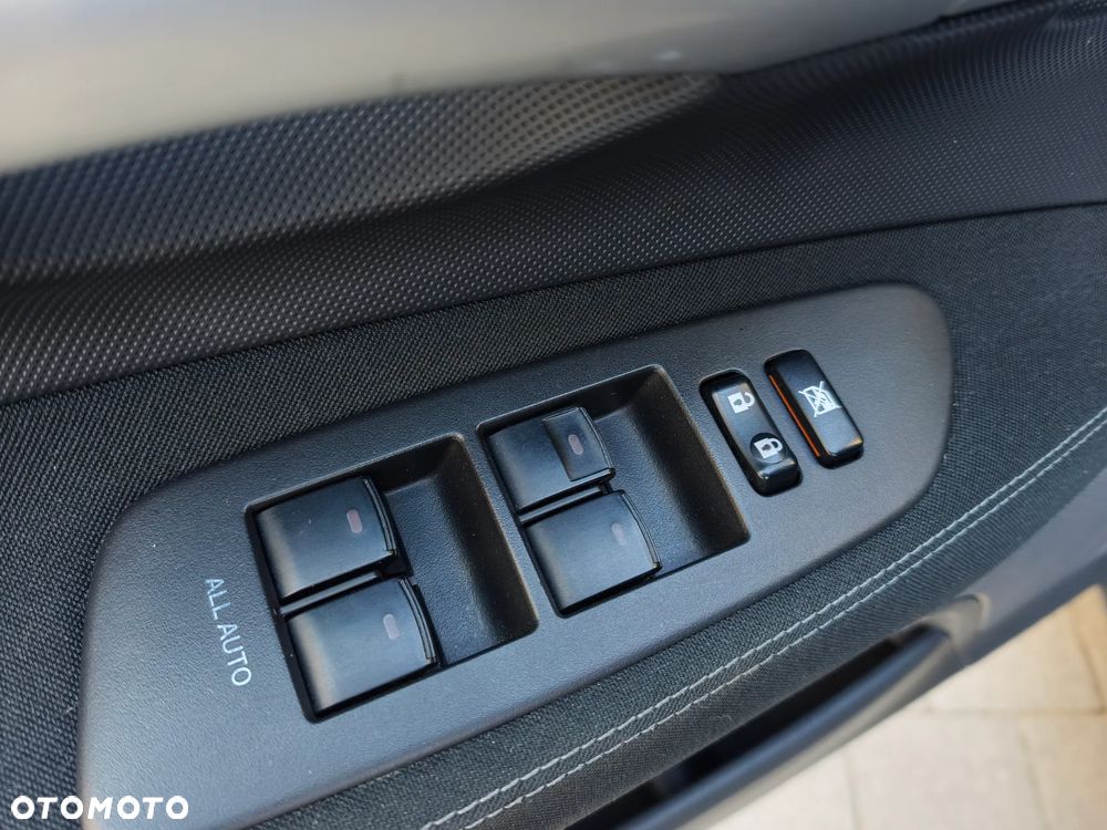 Toyota Auris - 36