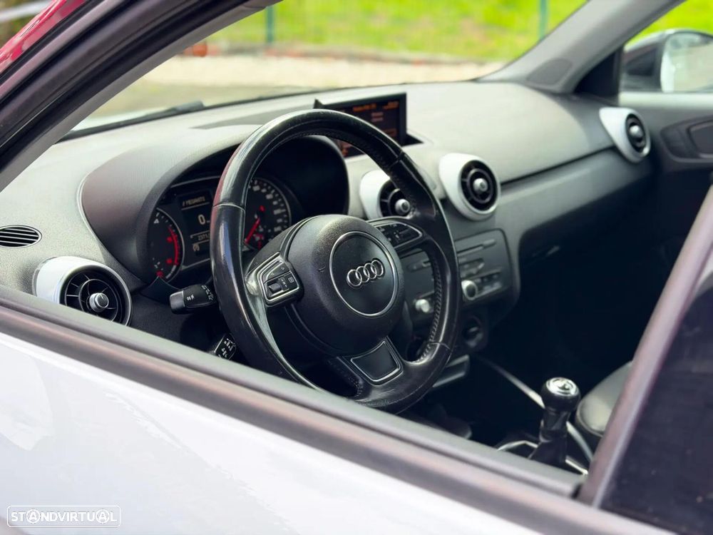 Audi A1 Sportback 1.6 TDI S-line - 3