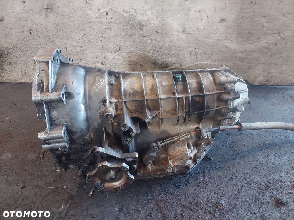 SKRZYNIA BIEGÓW AUTOMATYCZNA USZKODZONA VOLKSWAGEN PASSAT B5 1.8 T CJQ - 7