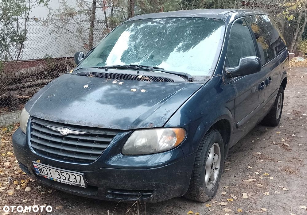Chrysler Town & Country - 1