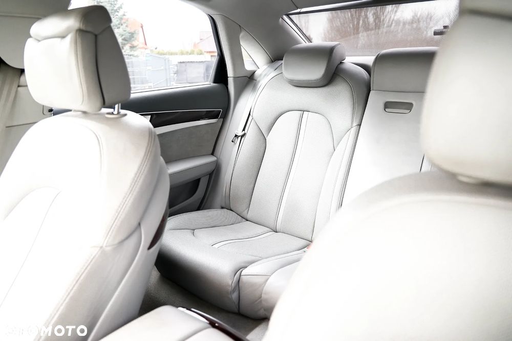 Audi A8 4.2 TDI Quattro - 33