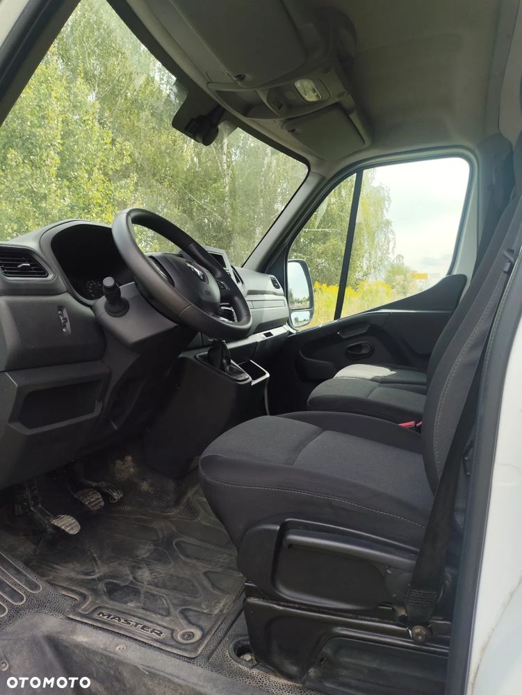 Renault Master 2,3 136KM 2022r - 9