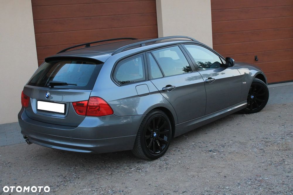 BMW Seria 3 318d DPF Edition Exclusive - 3