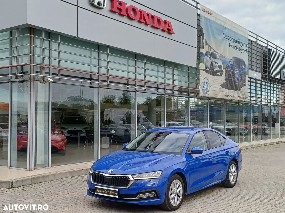 Skoda Octavia 2.0 TDI DSG Style - 1