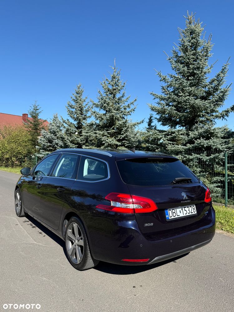 Peugeot 308 2015 photo 2