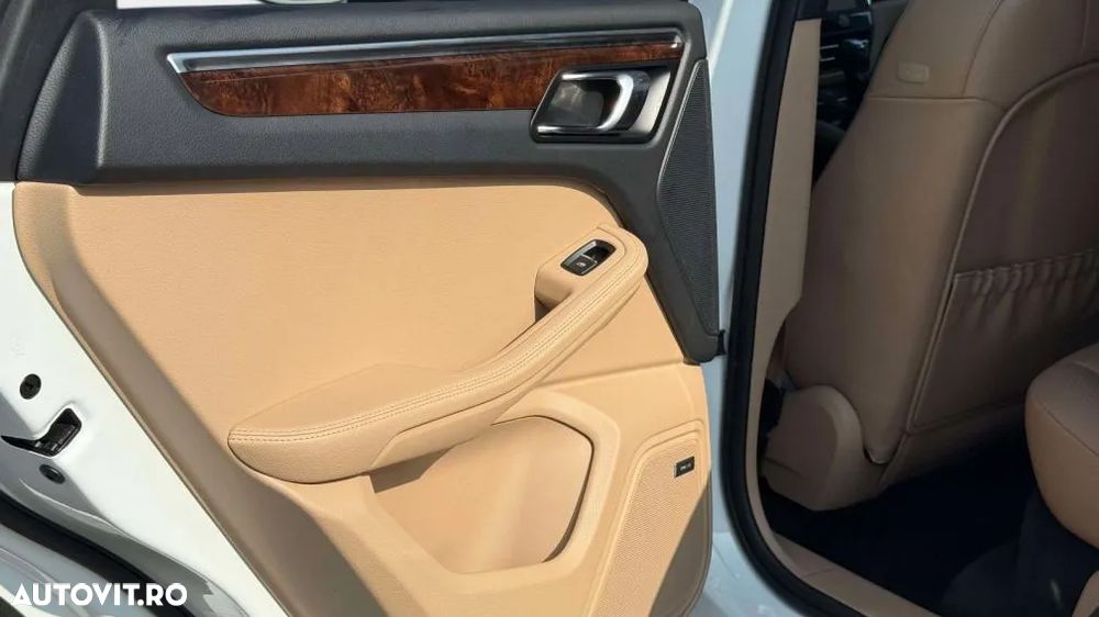 Porsche Macan T PDK - 15