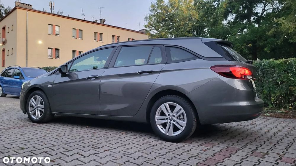 Opel Astra 1.5 D Start/Stop Sports Tourer 2020 - 26