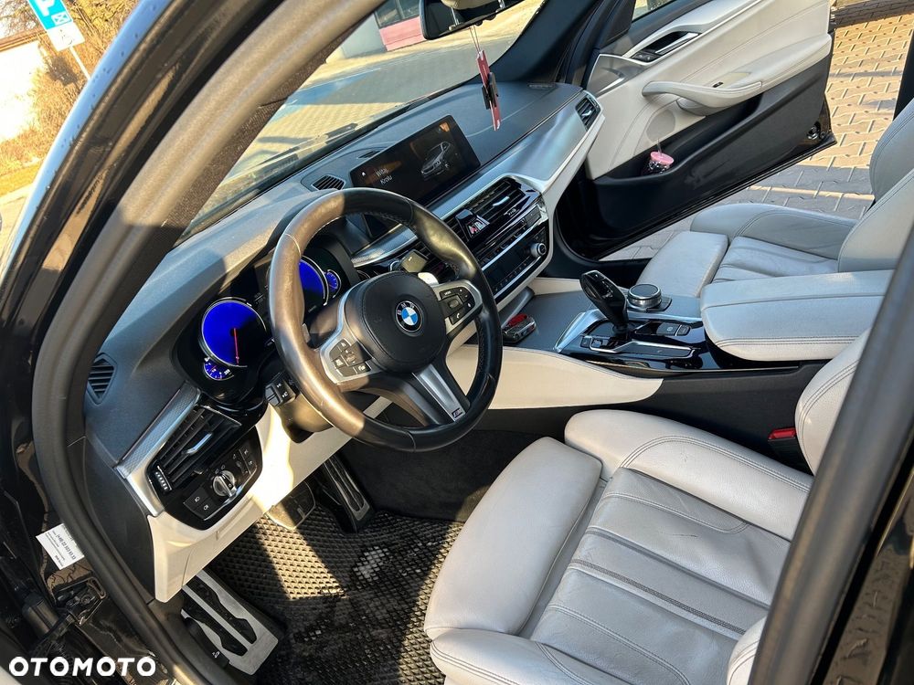 BMW Seria 5 530i xDrive M Sport sport - 16