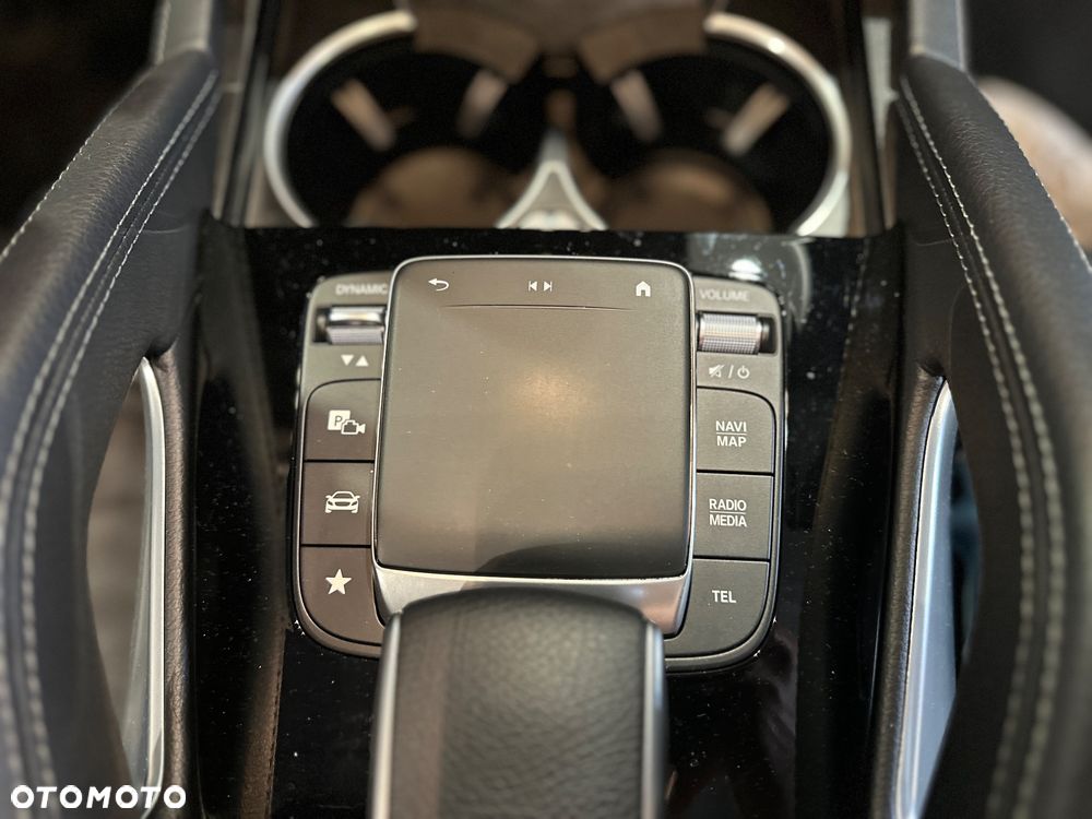 Mercedes-Benz GLE - 25