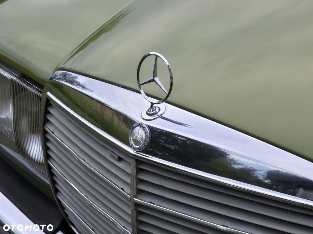 Mercedes-Benz W123 - 14