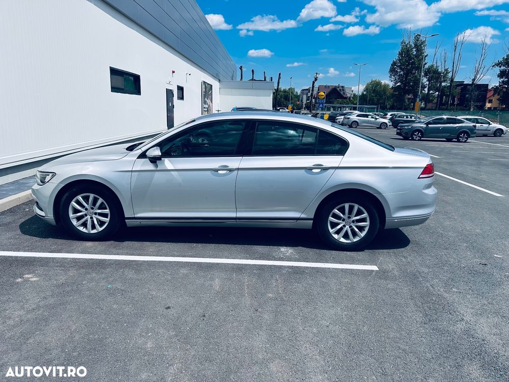 Volkswagen Passat 2.0 TDI Comfortline - 9
