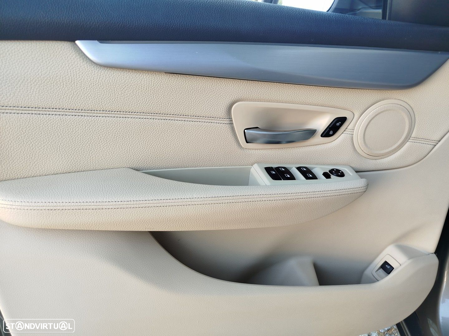 BMW 216 Active Tourer d Line Luxury Auto - 9