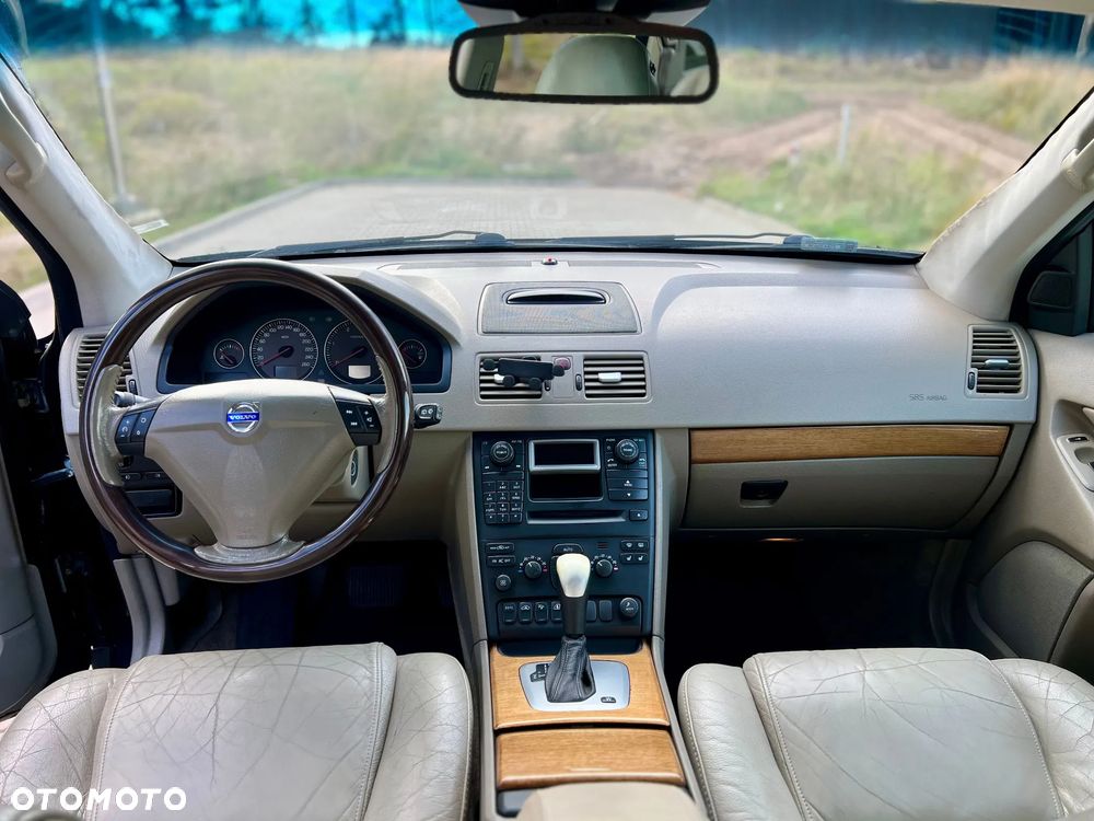 Volvo XC 90 2.4 D5 - 8