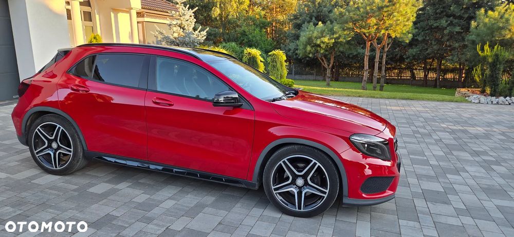 Mercedes-Benz GLA 250 4-Matic - 6