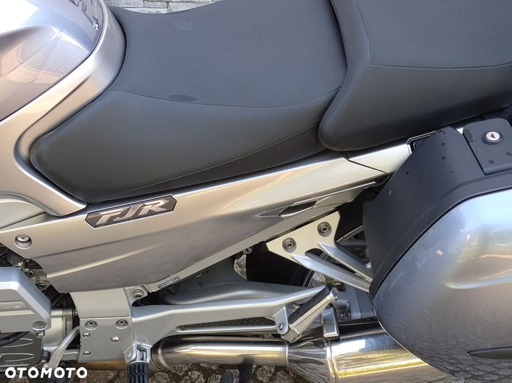 Yamaha FJR - 31