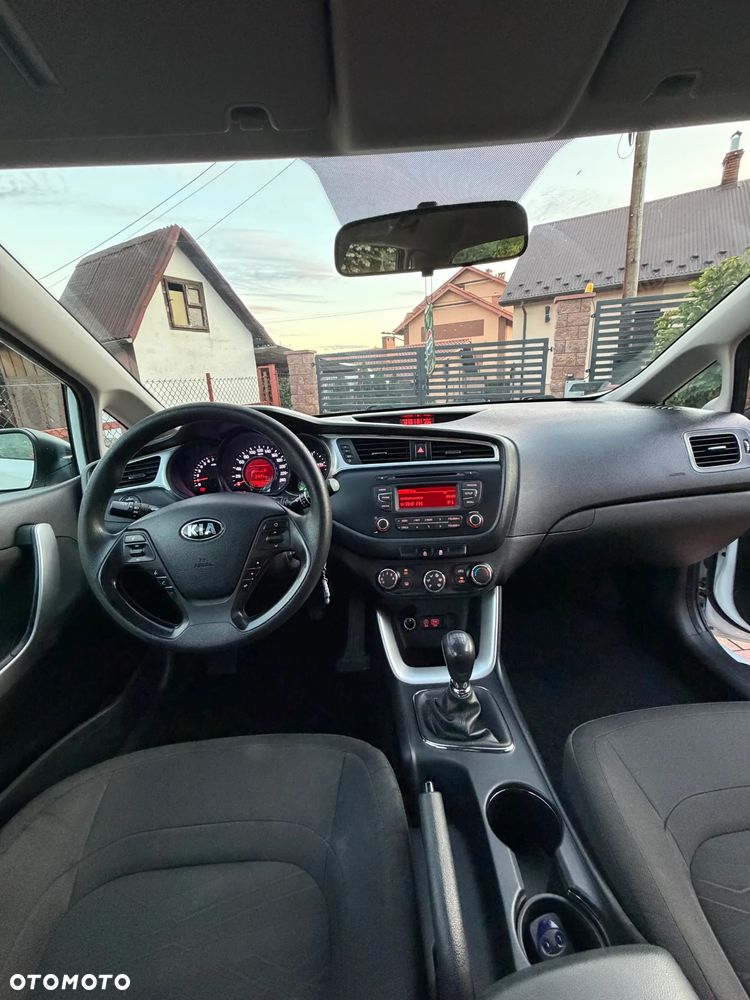 Kia Ceed 1.4 S - 10