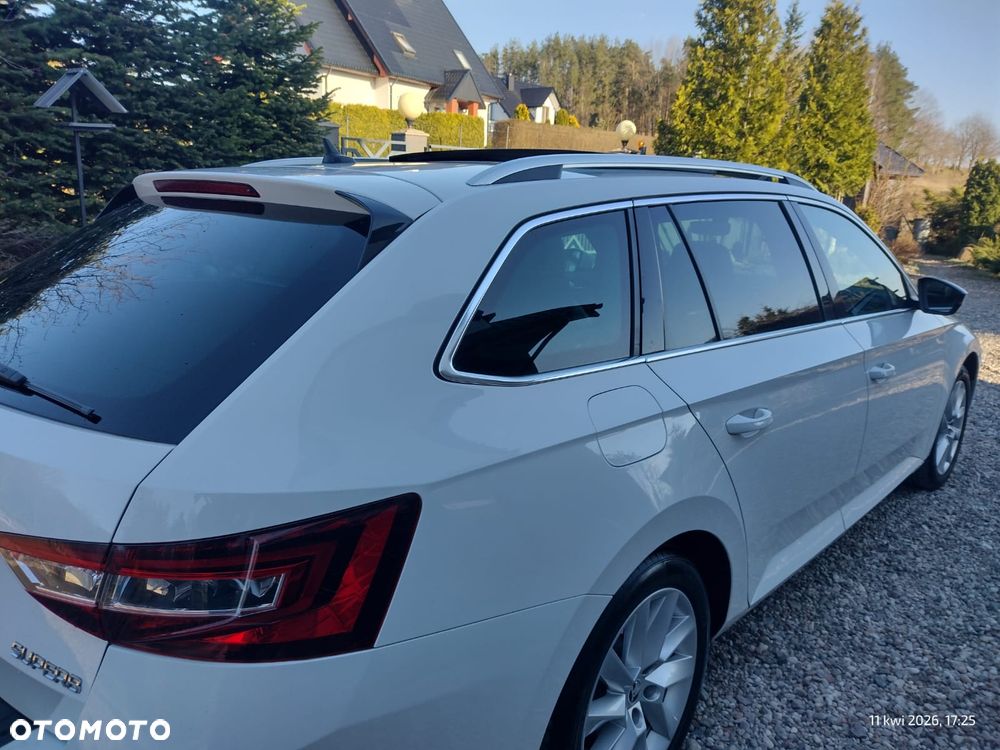 Skoda Superb 2.0 TDI Style DSG - 6