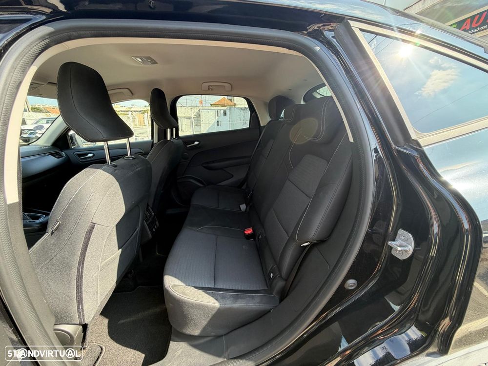 Renault Arkana 1.6 E-Tech Business - 18