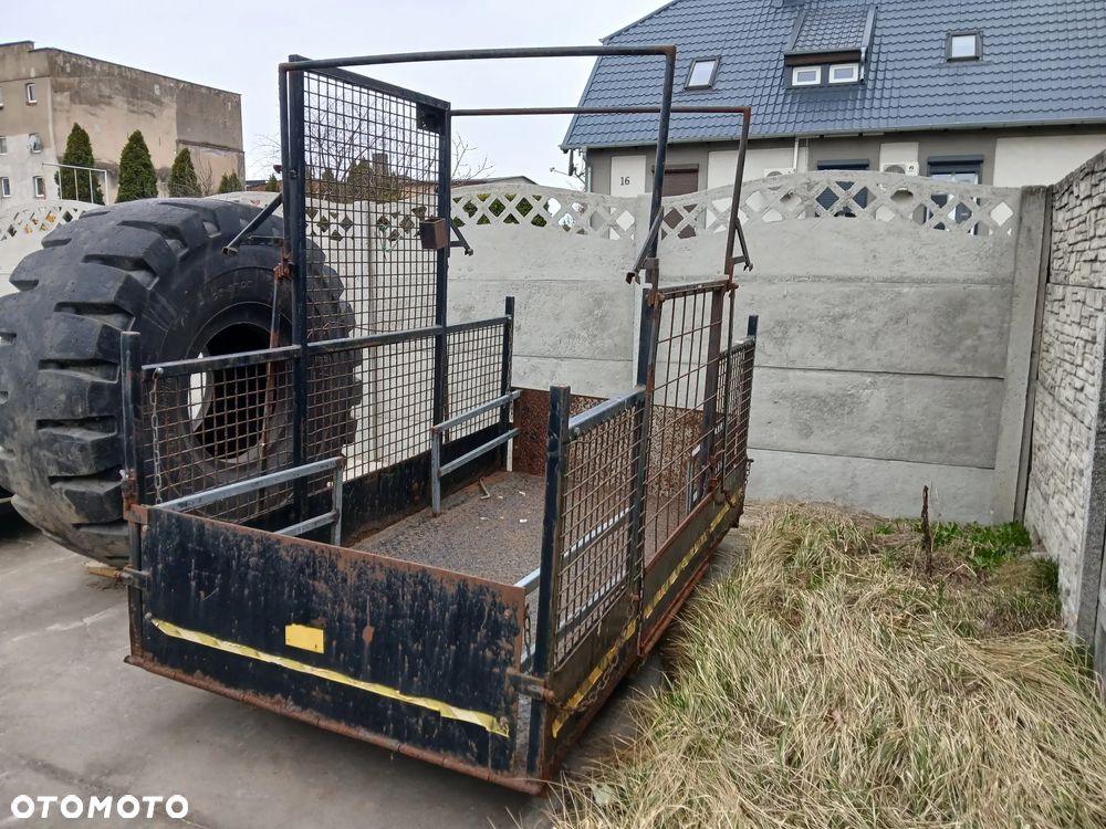 Manitou M26-4 4x4 2004 2100h maszt 10m kosz sprowadzony - 25