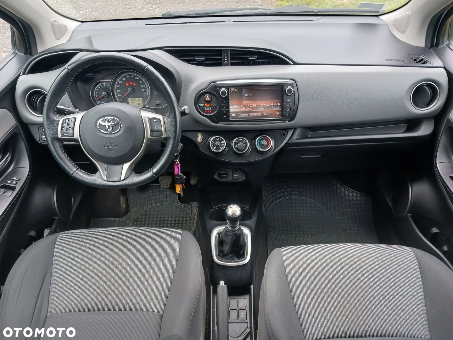 Toyota Yaris - 13