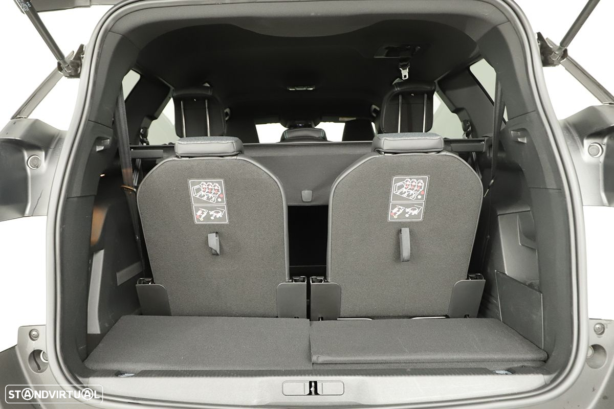 Peugeot 5008 1.2 PureTech Allure Pack EAT8 - 26
