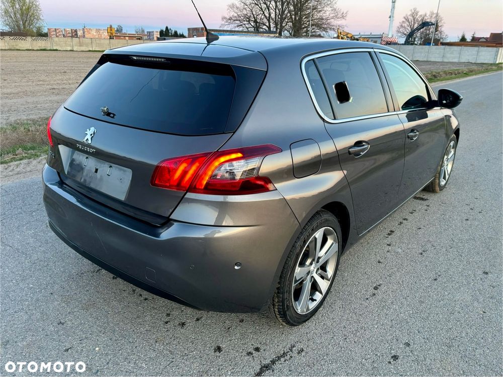 Peugeot 308 1.2 PureTech Allure S&S - 6