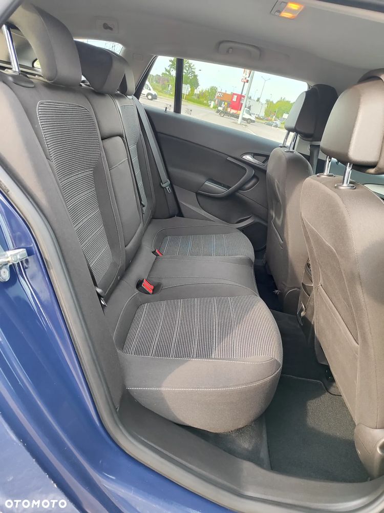 Opel Insignia - 23