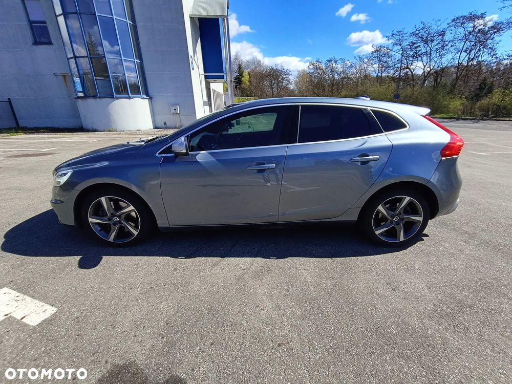 Volvo V40 D2 Geartronic RDesign - 29