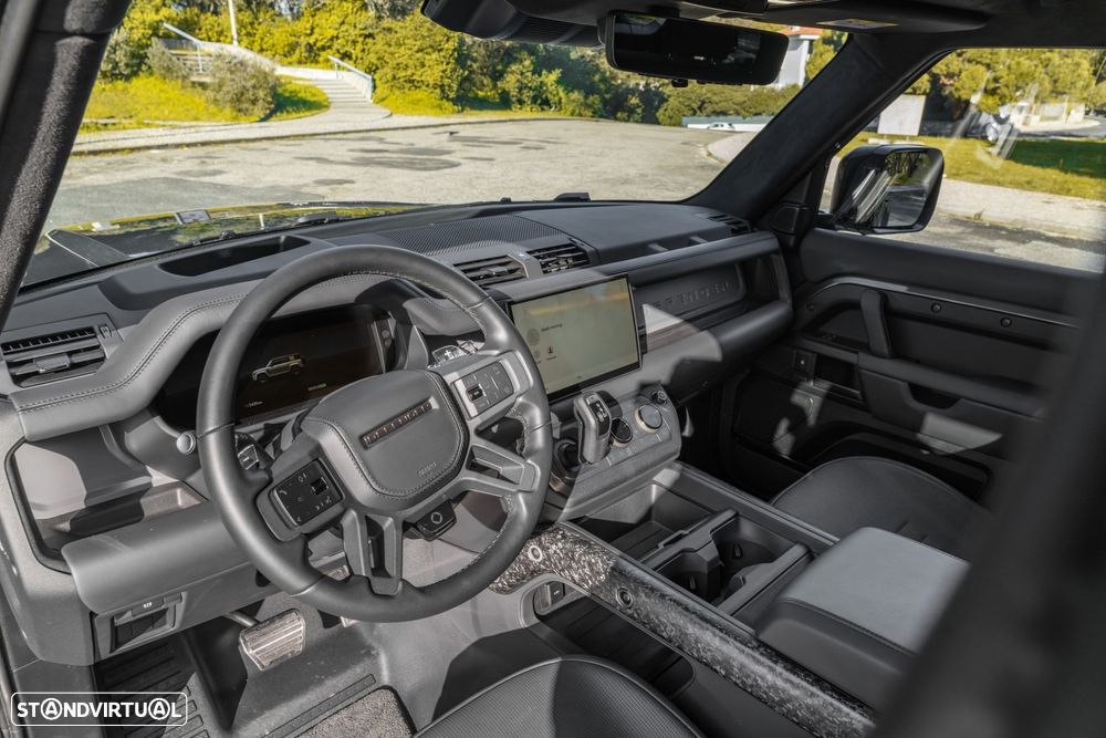 Land Rover Defender 4.4 P635 110 AWD Octa Edition One - 15