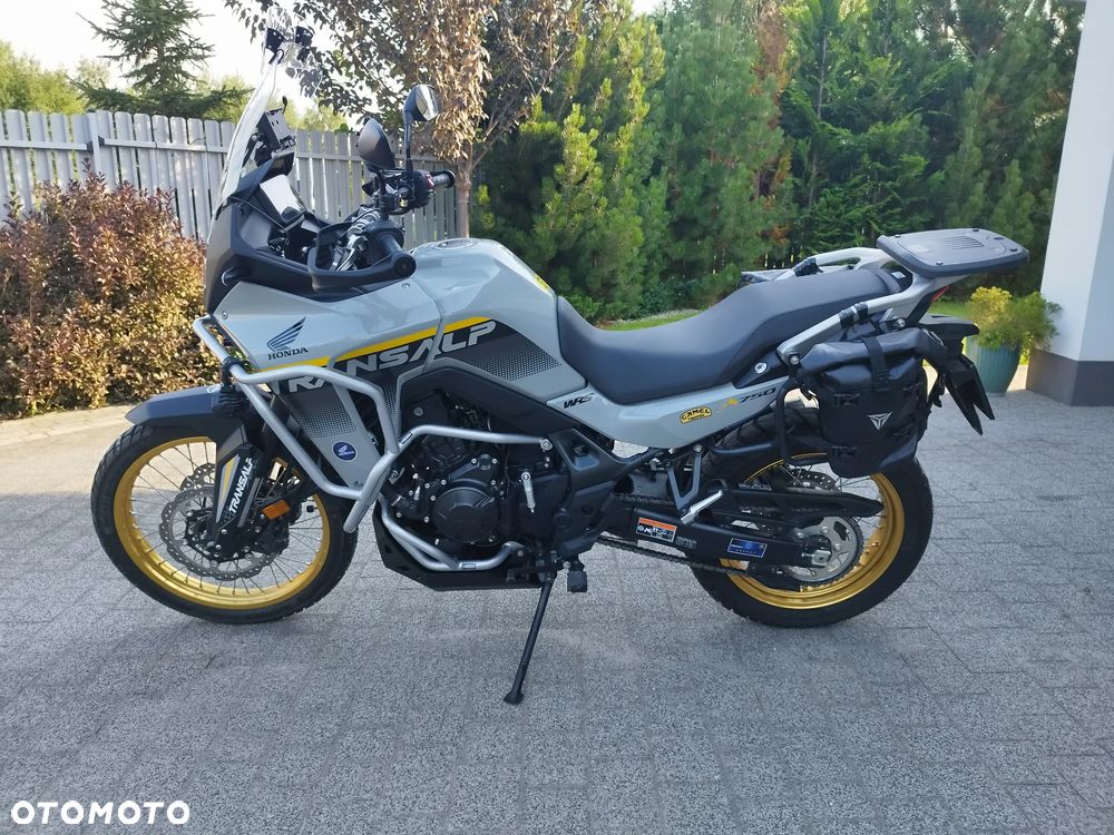 Honda XL - 6