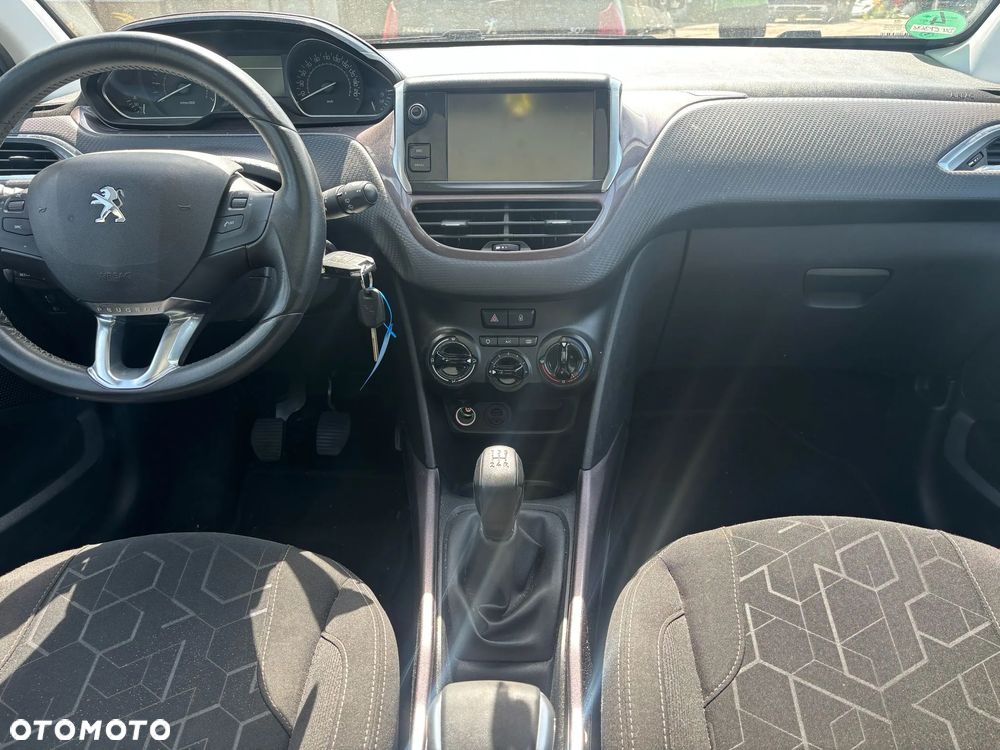 Peugeot 2008 PureTech 82 Active - 18