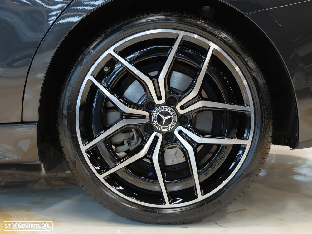 Mercedes-Benz C 300 d AMG Line - 24