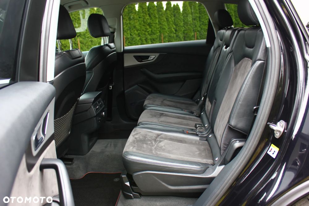 Audi Q7 - 35