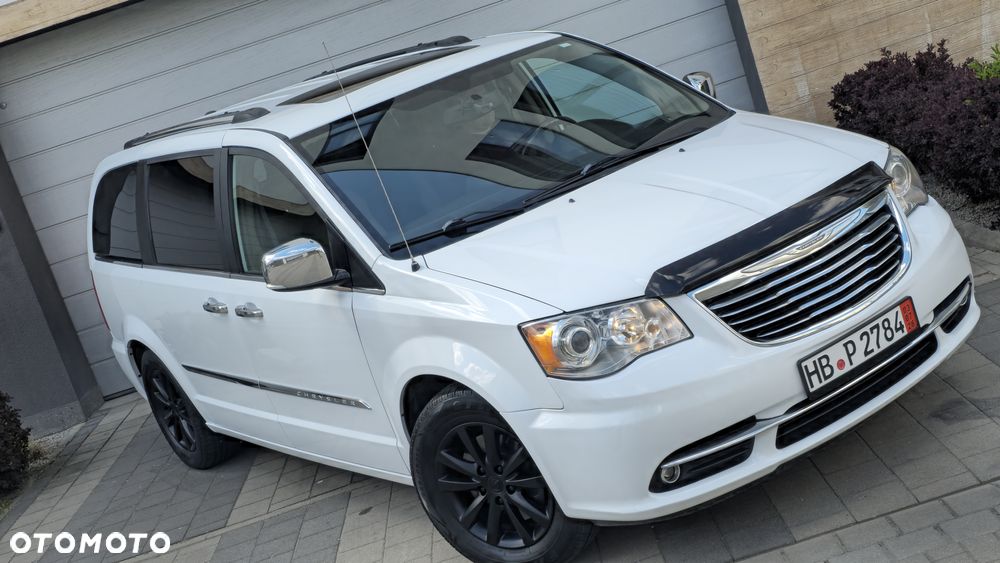 Chrysler Town & Country 3.6 Limited - 1