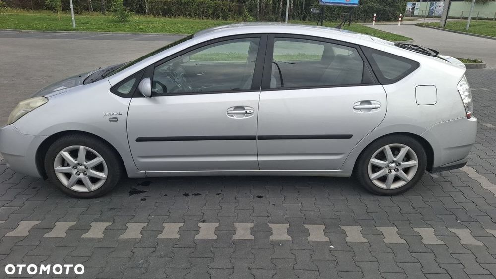 Toyota Prius 1.5 VVT-i Sol - 8