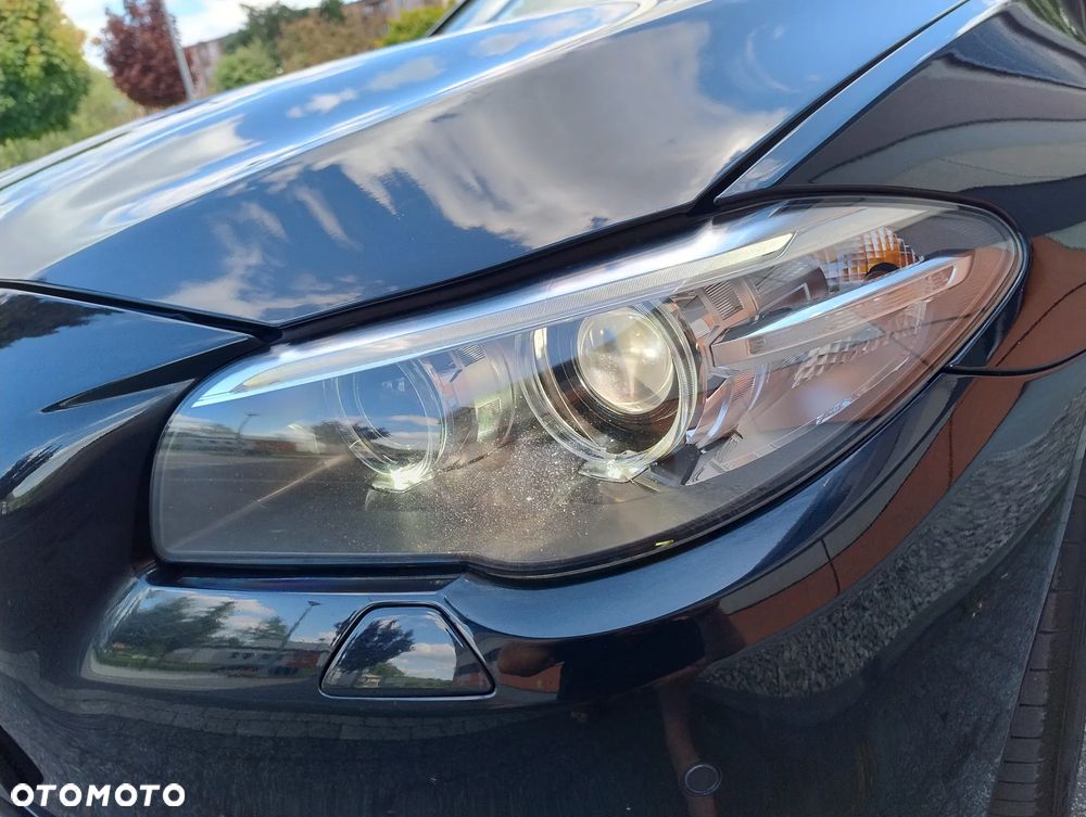 BMW Seria 5 518d - 26